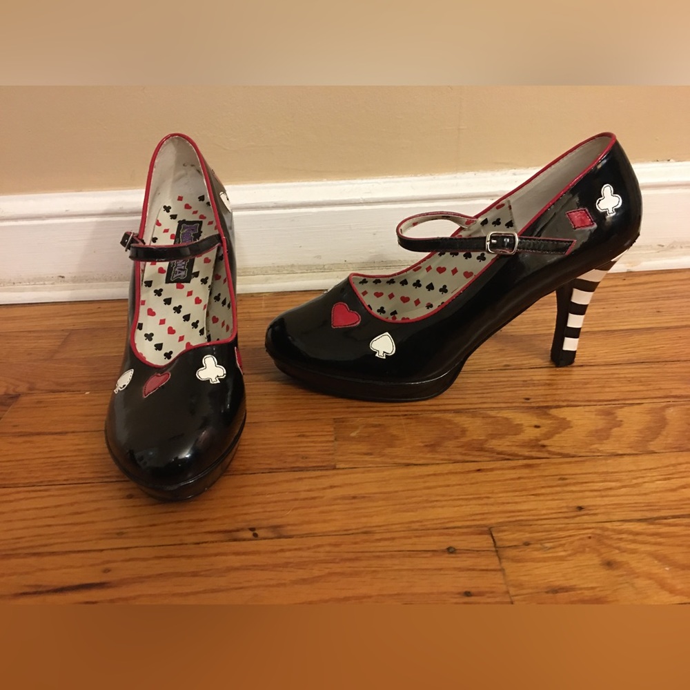 Size 12 Fantasia High Heels with Cards/Poker Accents